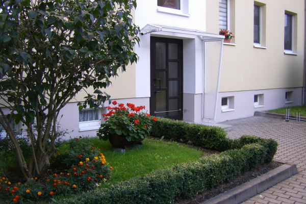 Frisch sanierte Familienwohnung im Grünen.