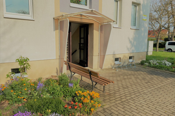 Schickes modernes Zuhause in einer ruhigen Umgebung.