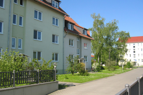 Wintergarten, Tiefgarage, neues schickes Bad - tolle 3 RaumWE im Erstbezug