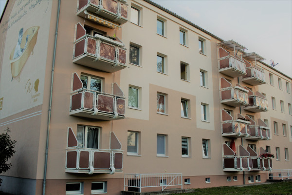 Schicke Familienwohnung mit Balkon