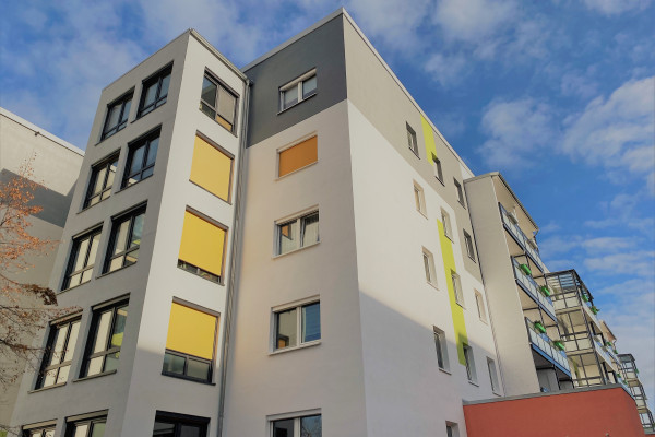 Außergewöhnliche Wohnung mit Wintergarten und Ankleidezimmer.