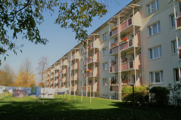 Ruhige 3 Raumwohnung im Erstbezug, sehr gute Ausstattung, bequeme 2.Etage.
